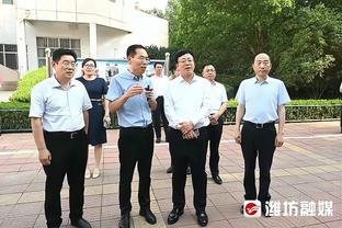 罗马总监：球队缺少后卫冬窗需做点什么，我和穆帅都有明确的想法